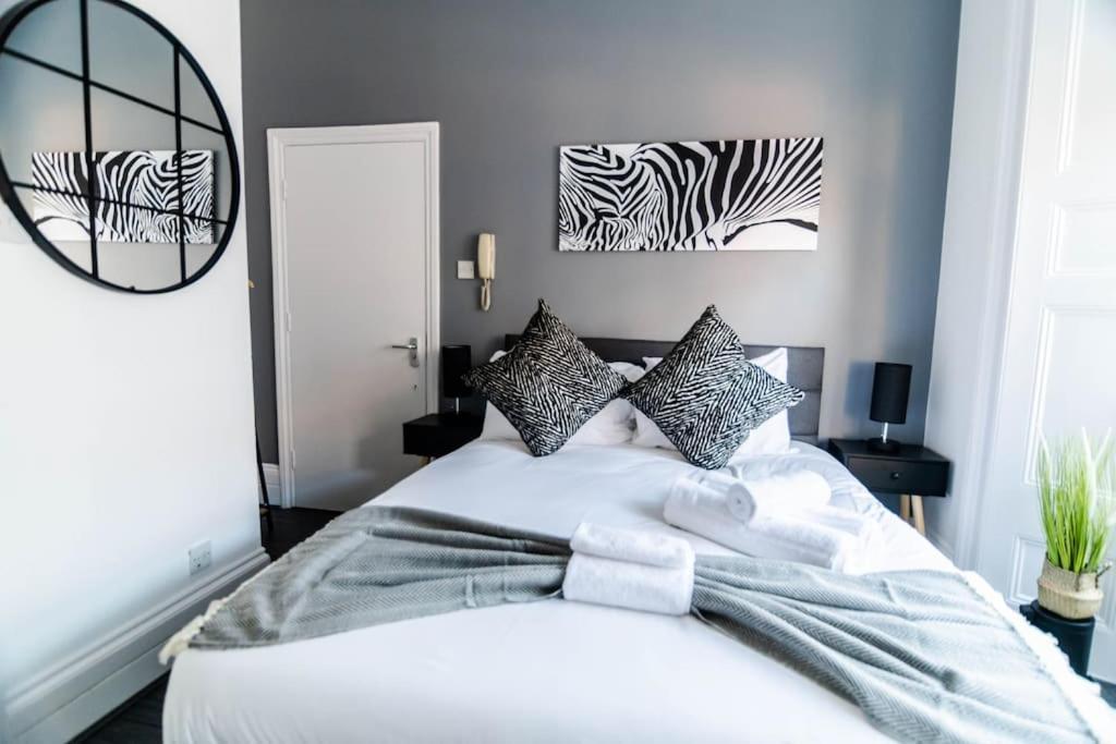 Chic Studio Apartment In Prime London Location Exterior photo